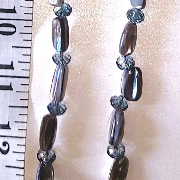 Lovely Abalone Shell and Crystal Bead 28" Necklace.  Iridescence. - Picture 12 of 14